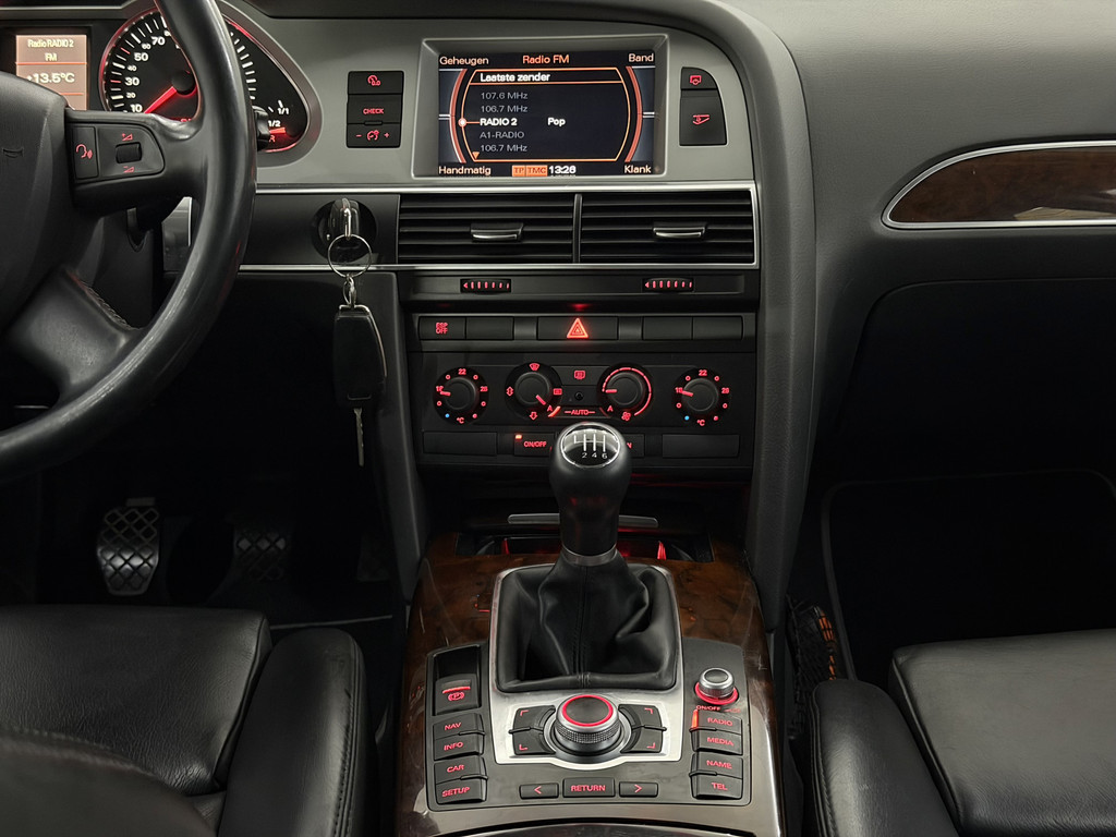 57206833-10.jpg